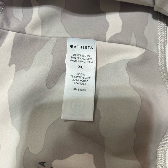 Athleta Elation Camo Crop Leggings - Picture 6 of 12